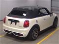 2018 BMW MINI