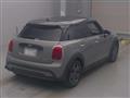 2022 BMW MINI