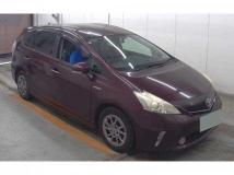 2013 Toyota PRIUS α