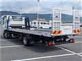 2023 Isuzu Elf Truck