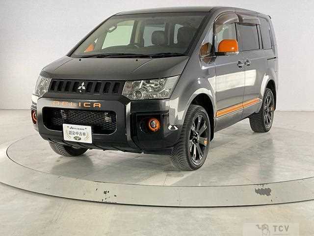 2017 Mitsubishi Delica D5