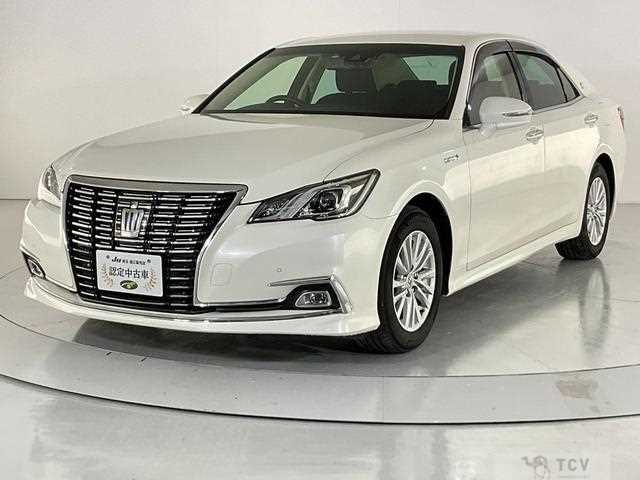 2017 Toyota Crown Hybrid