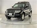 2017 Mitsubishi Pajero