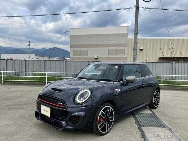 2021 BMW MINI