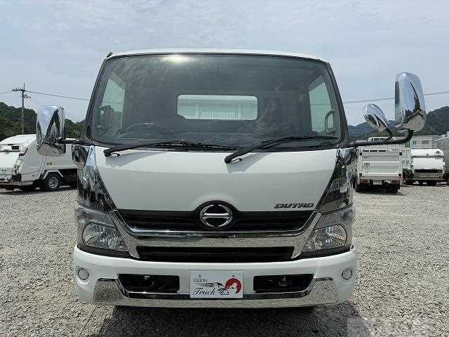 2012 Hino Dutro