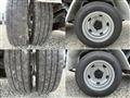 2004 Isuzu Elf Truck