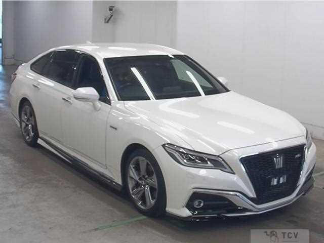 2019 Toyota Crown Hybrid