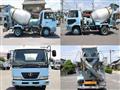 2005 Nissan Condor