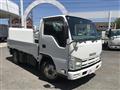 2014 Isuzu Elf Truck