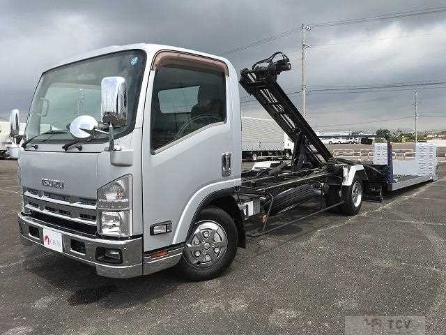 2015 Isuzu Elf Truck