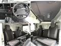 2020 Isuzu Elf Truck