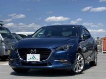 2016 Mazda Axela