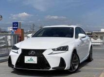 2017 Lexus IS
