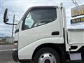 2005 Hino Dutro