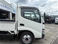 2005 Hino Dutro