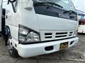2005 Isuzu Elf Truck
