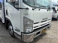2010 Isuzu Elf Truck