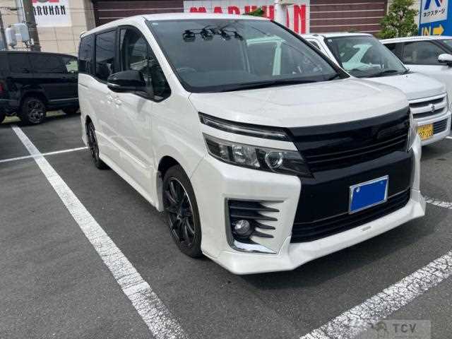 2017 Toyota Voxy