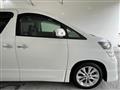 2010 Toyota Vellfire