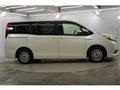 2016 Toyota Noah