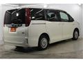 2016 Toyota Noah