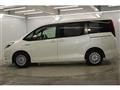 2016 Toyota Noah