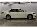 2015 Toyota Crown