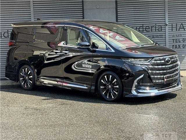 2025 Toyota Alphard Hybrid