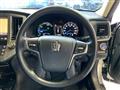 2017 Toyota Crown Hybrid