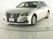 2017 Toyota Crown Hybrid