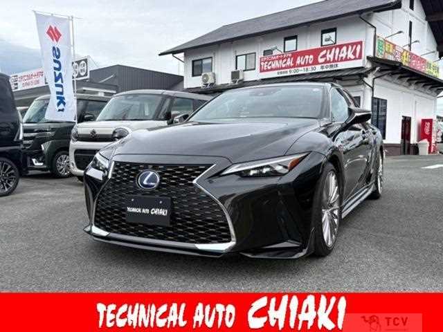2022 Lexus IS