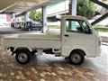 2025 Nissan Clipper Truck