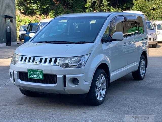 2007 Mitsubishi Delica D5