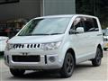 2009 Mitsubishi Delica D5