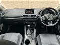 2016 Mazda Axela