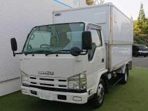 2010 Isuzu Elf Truck