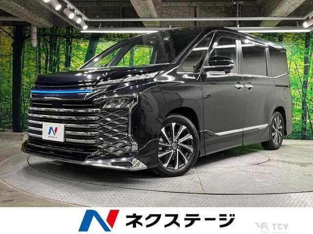 2022 Toyota Voxy