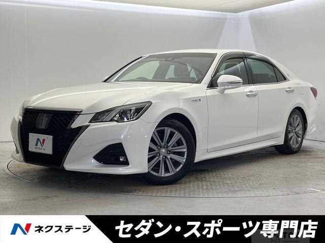 2018 Toyota Crown Hybrid