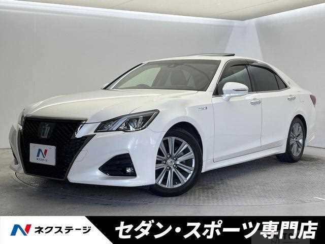 2018 Toyota Crown Hybrid