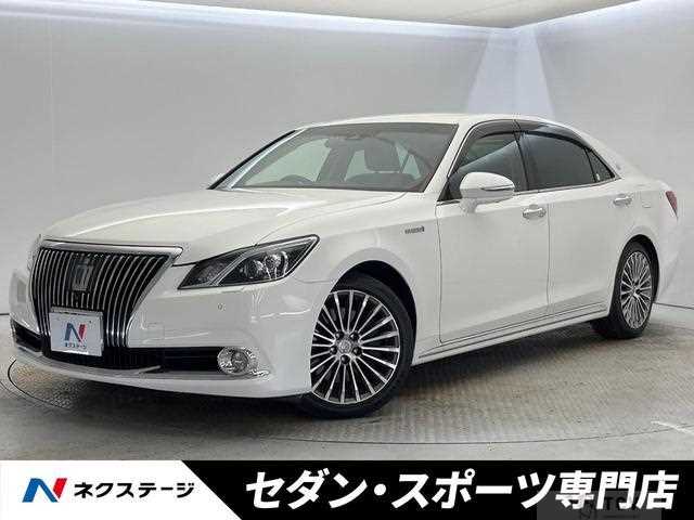 2016 Toyota Crown Majesta