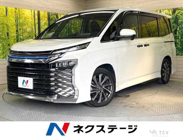2022 Toyota Voxy