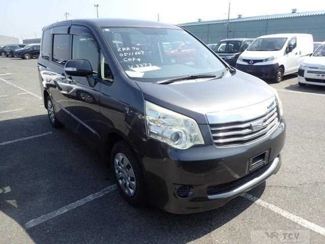 2012 Toyota Noah