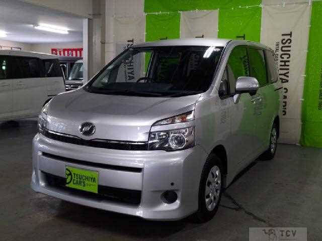2013 Toyota Voxy