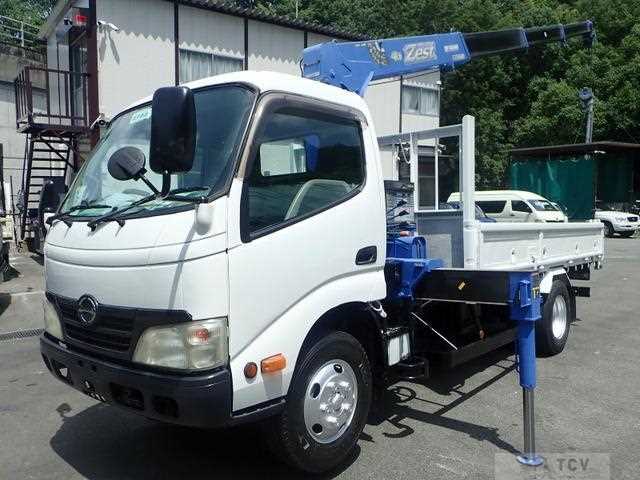 2010 Hino Dutro
