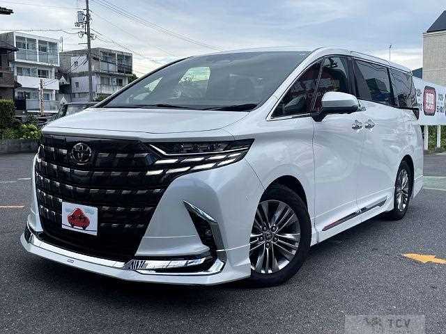 2025 Toyota Alphard Hybrid