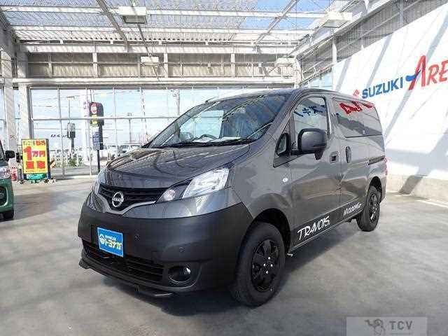 2025 Nissan NV200 VANETTE