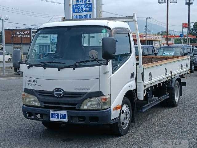 2011 Hino Dutro