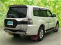 2015 Mitsubishi Pajero