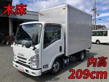 2015 Isuzu Elf Truck