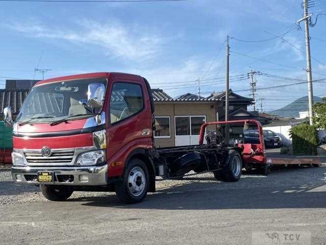 2005 Toyota Dyna Truck